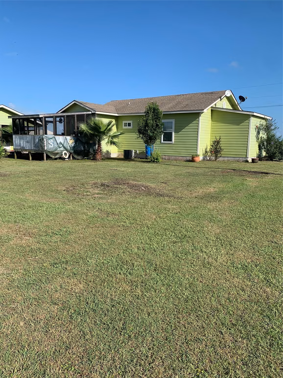 Photo 6 of 142 Tarpon Drive, Palacios, TX