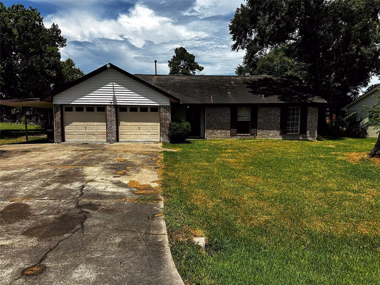 Photo of 205 Honeysuckle Drive, Baytown, TX 77520