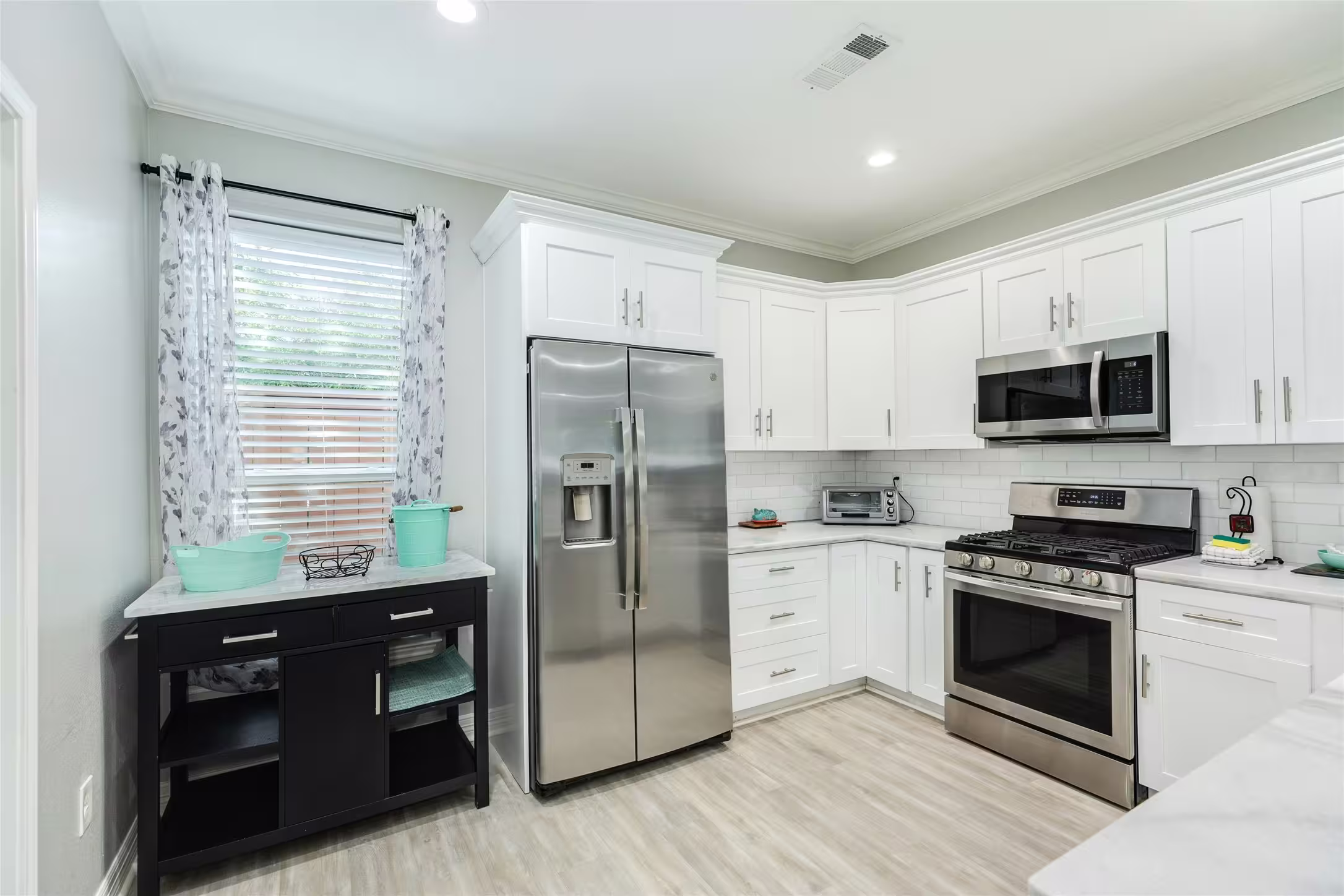 Photo 7 of 2205 30th Street, Galveston, TX