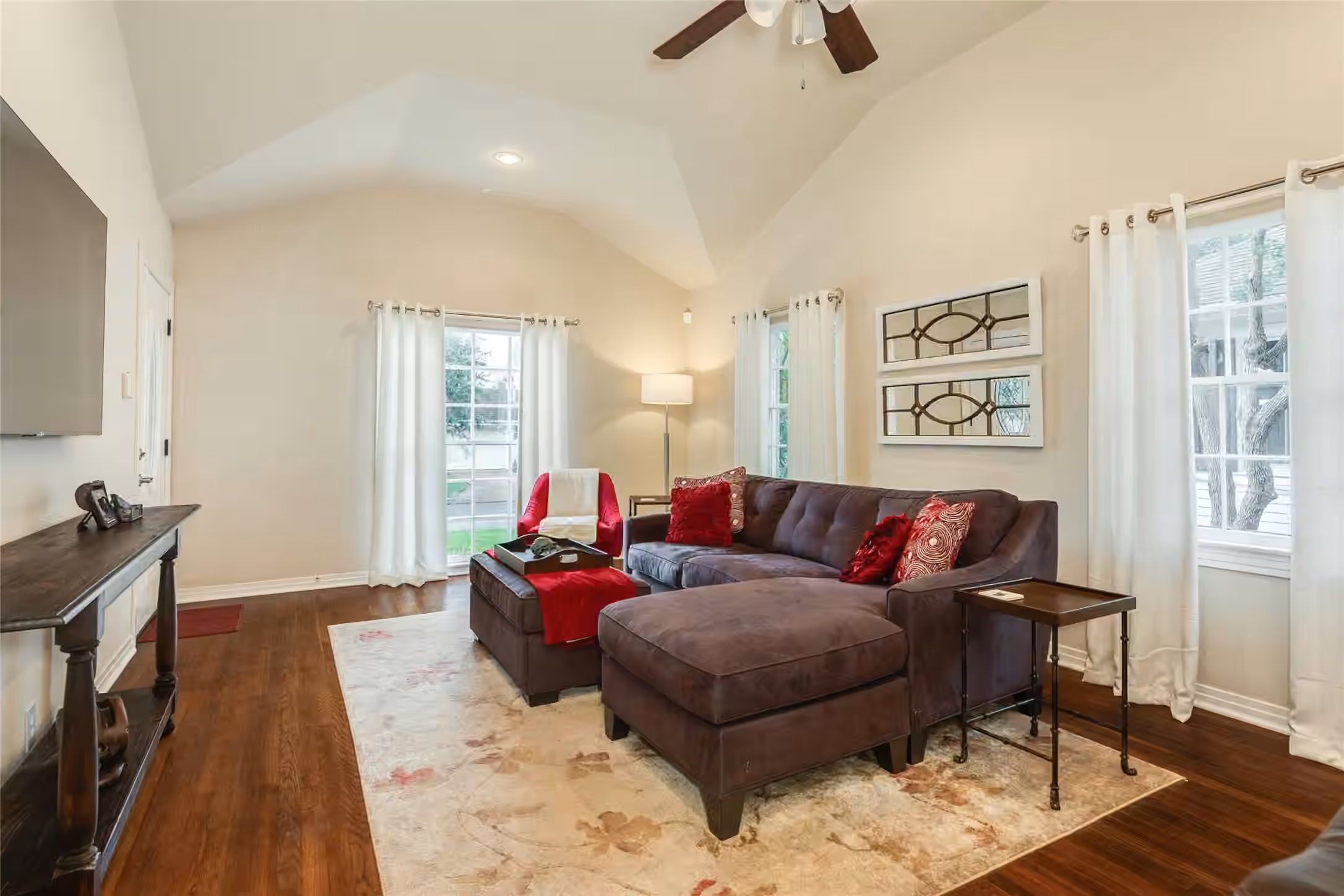 Photo 5 of 4824 Crockett Boulevard, Galveston, TX