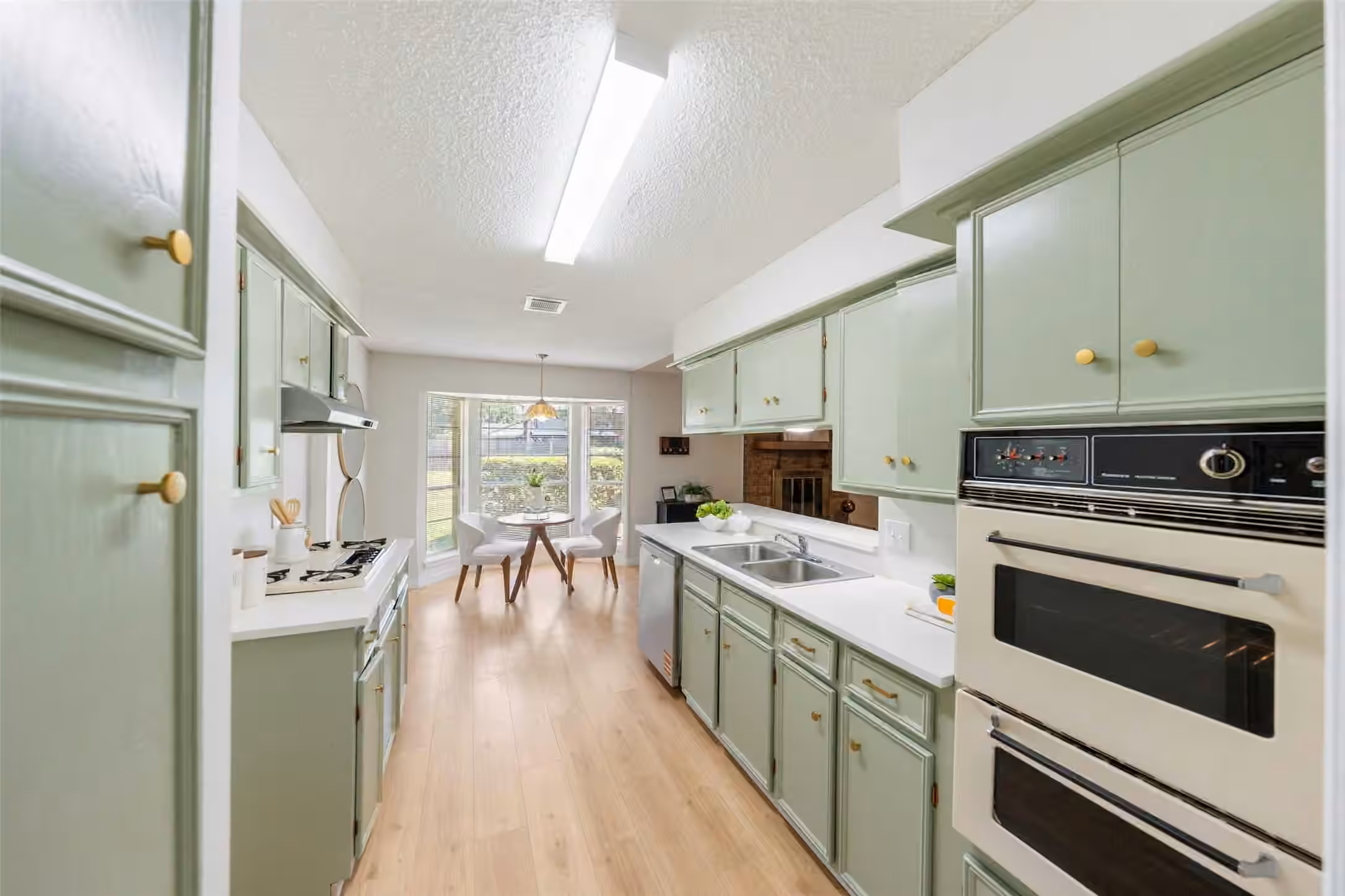 Photo of 209 Pine Oak Drive, Highlands, TX