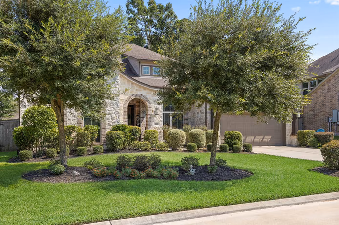 Photo 3 of 211 Evening Tide Way, Conroe, TX