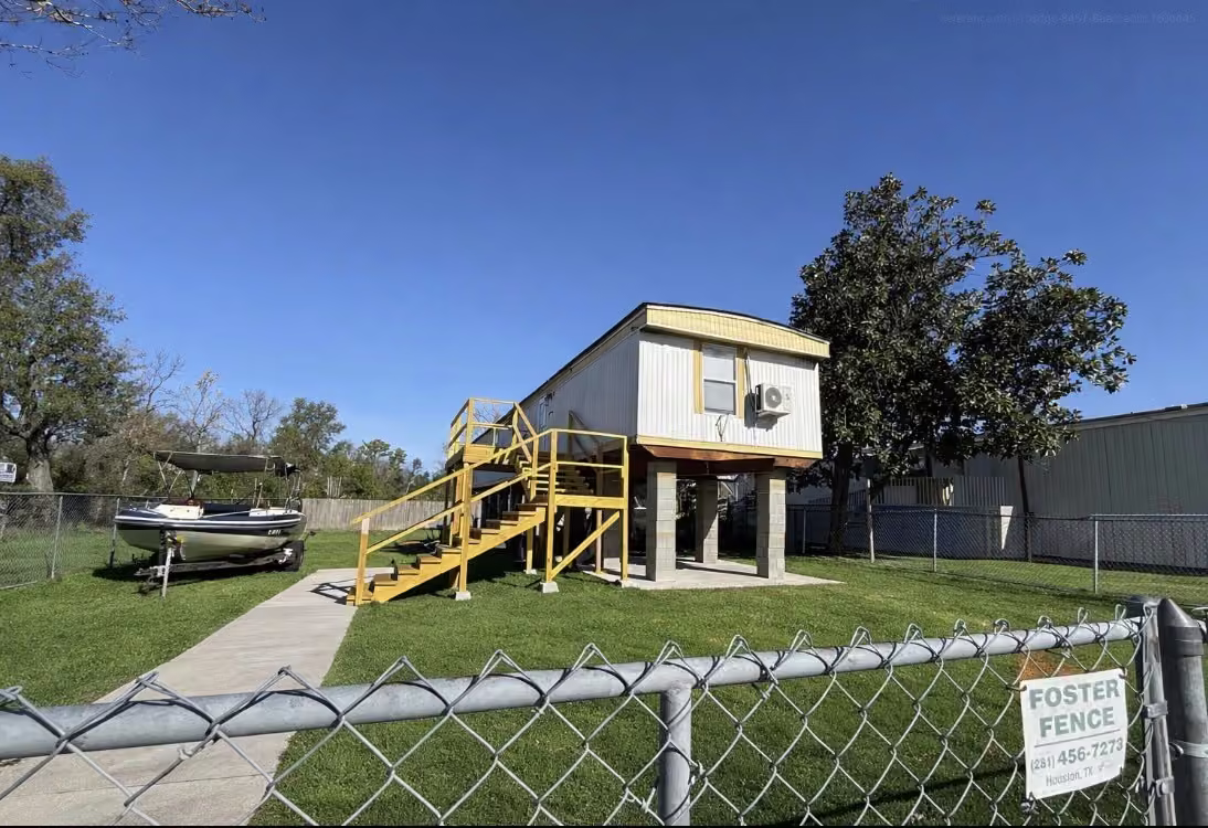 Photo 2 of 11509 Spicewood Lane, Houston, TX