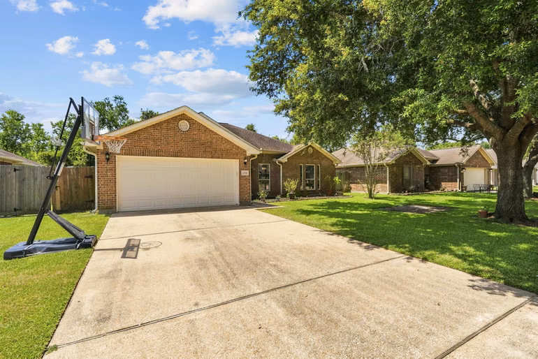 Photo 3 of 11819 Santa Fe Trail, Santa Fe, TX