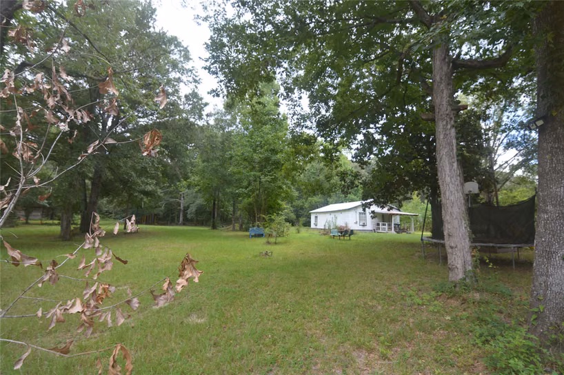 Photo 6 of 1120 Cherry Creek Drive, Shepherd, TX