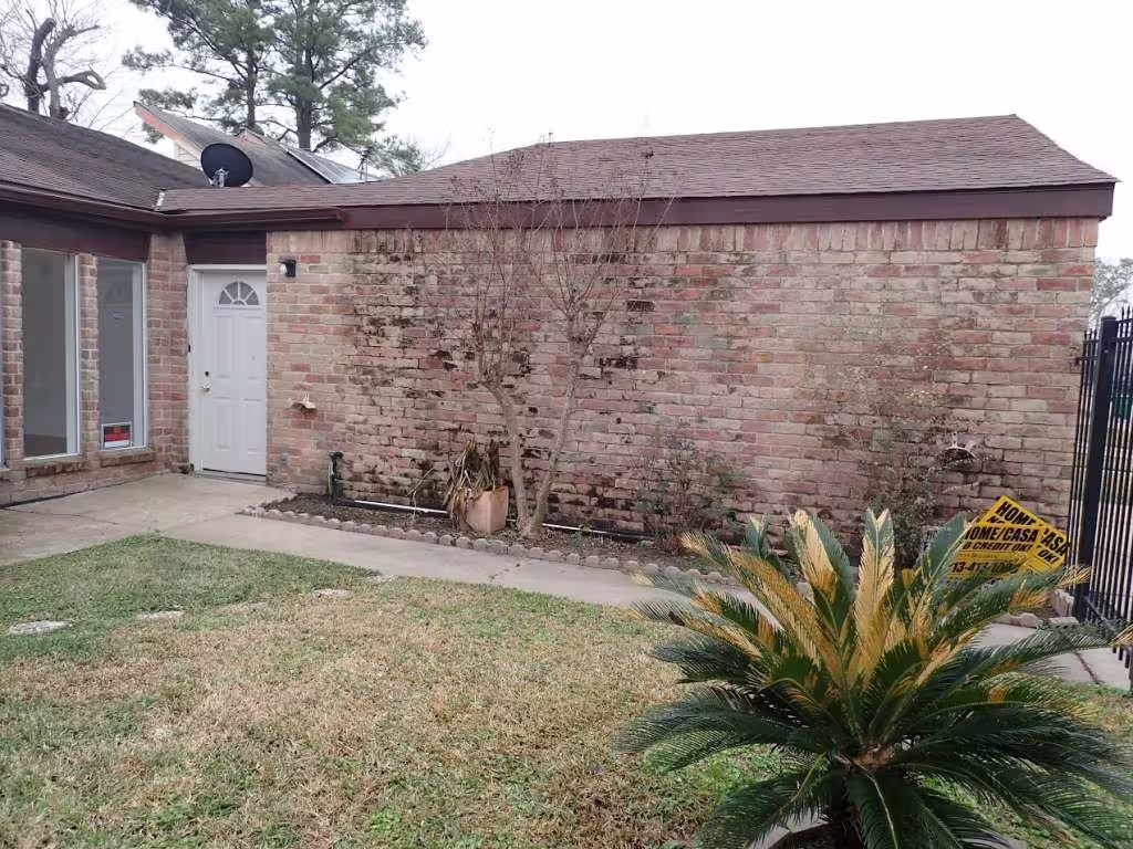 Photo 2 of 11539 Bellerive Drive, Houston, TX