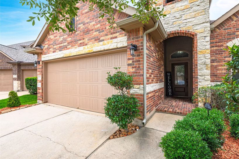 Photo 5 of 17107 Bedford Peak Court, Humble, TX