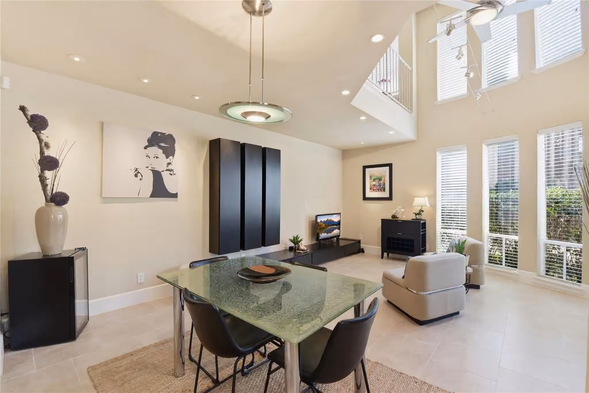 Photo 5 of 2409 Bering Drive 21, Houston, TX