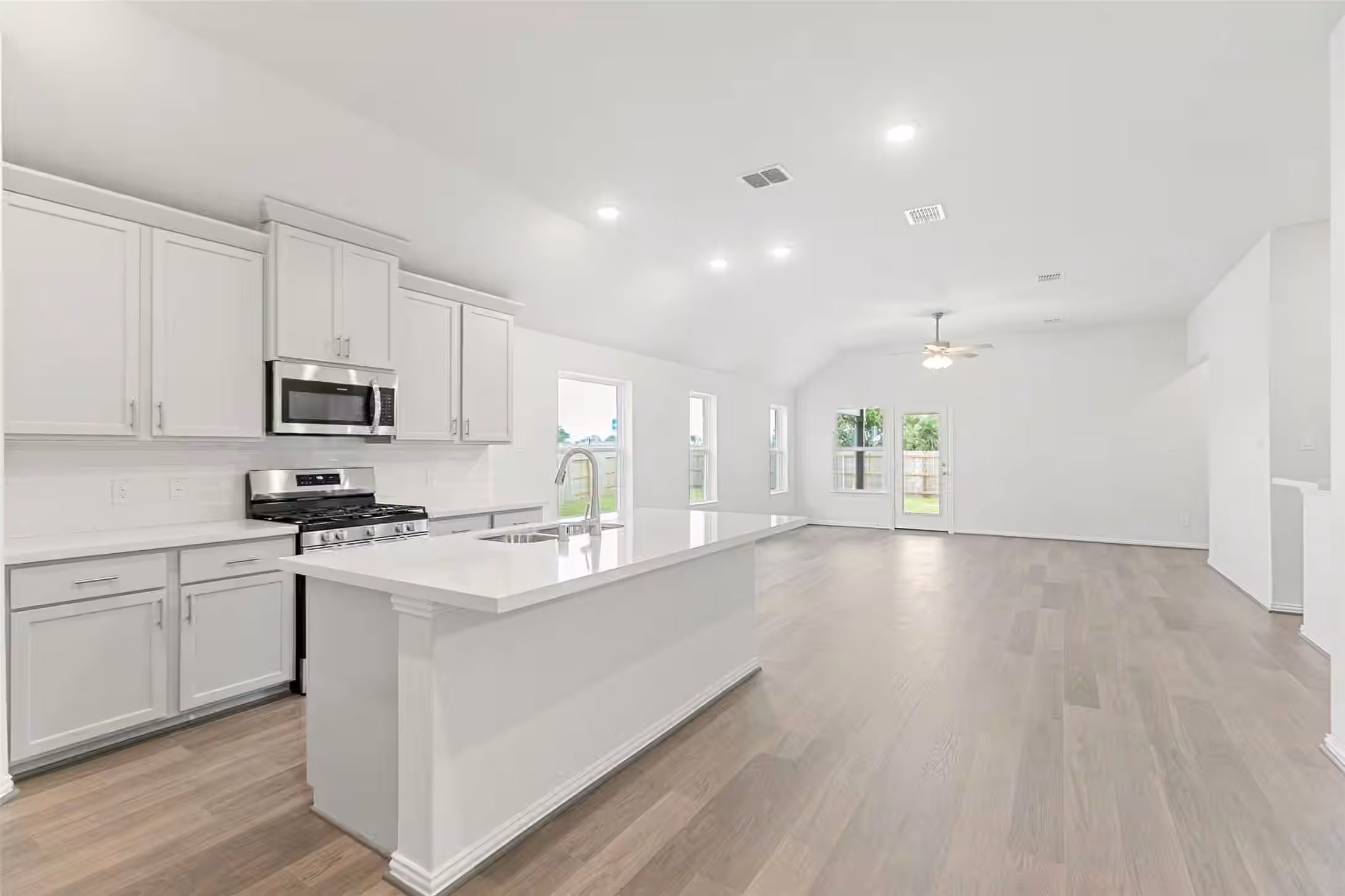 Photo 6 of 406 Stream Bend Way, Rosenberg, TX