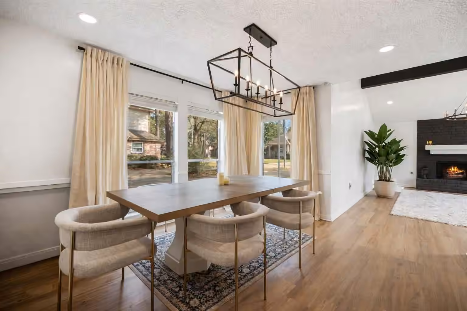 Photo 5 of 14907 Oak Bluff Court, Houston, TX