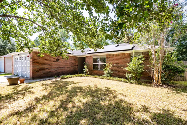 Photo 3 of 16330 Many Trees Lane, Conroe, TX