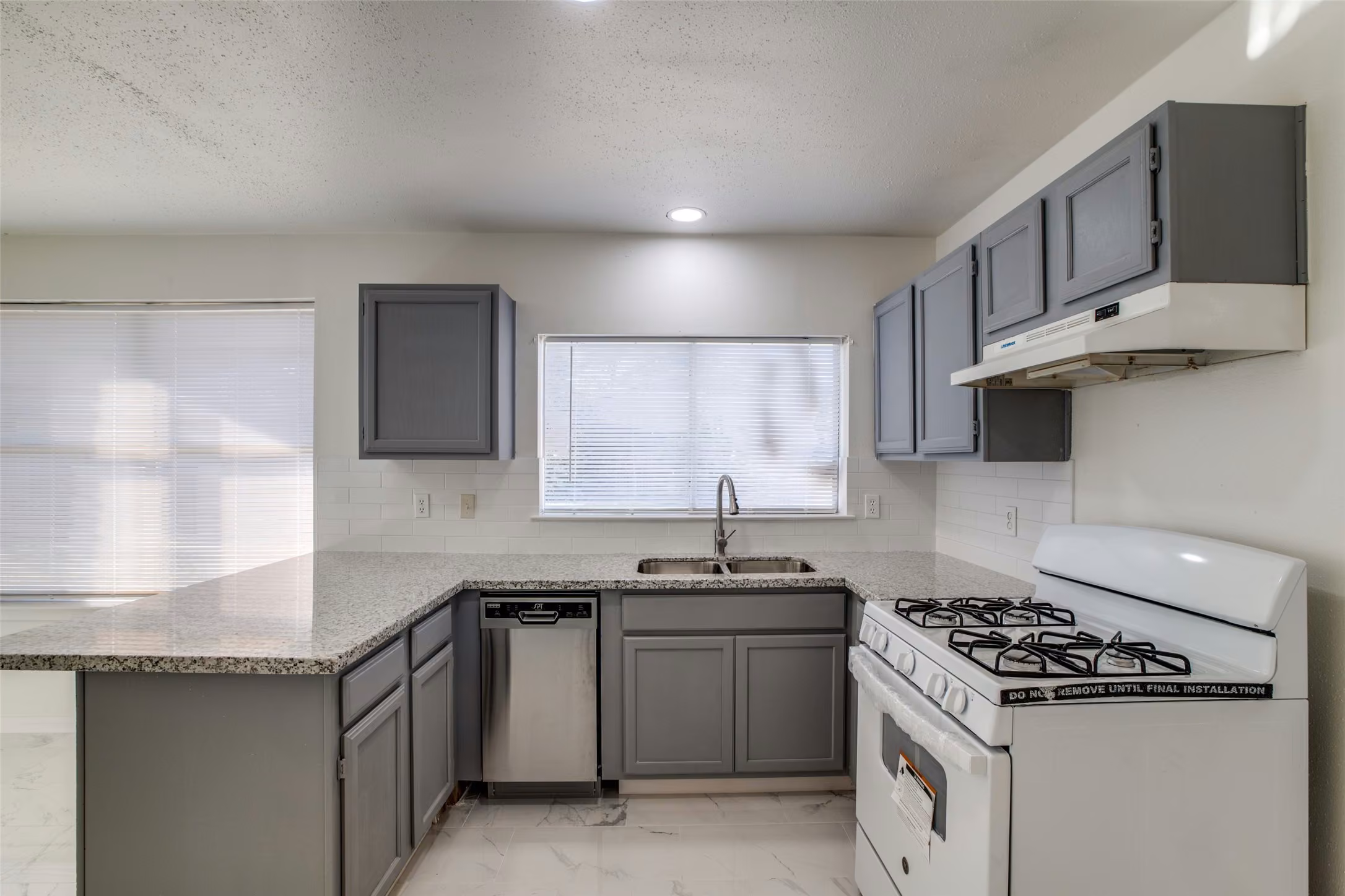 Photo 3 of 17931 Forest Cedars Drive, Houston, TX