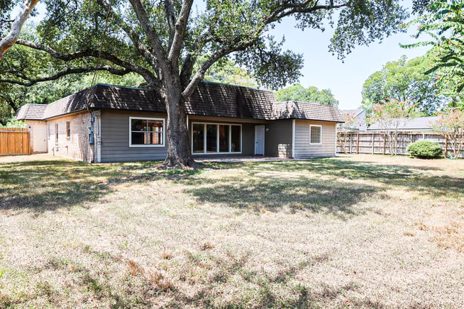 Photo 3 of 13226 Holston Hills Drive, Houston, TX