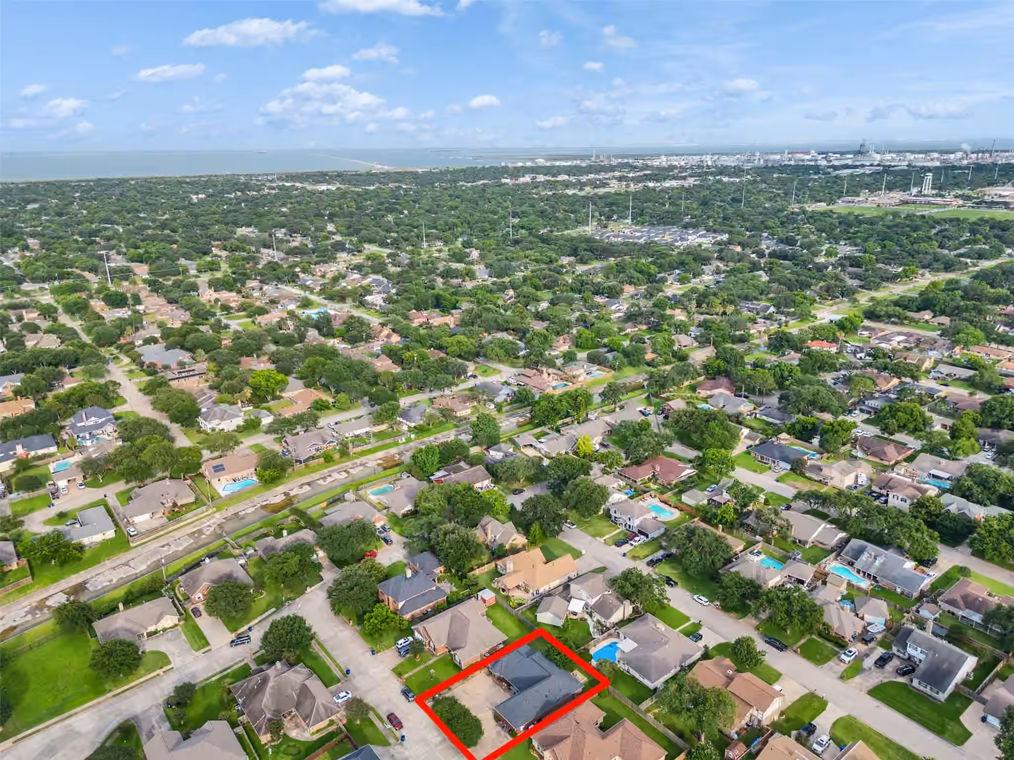 Photo 3 of 1717 24th Avenue, Texas City, TX