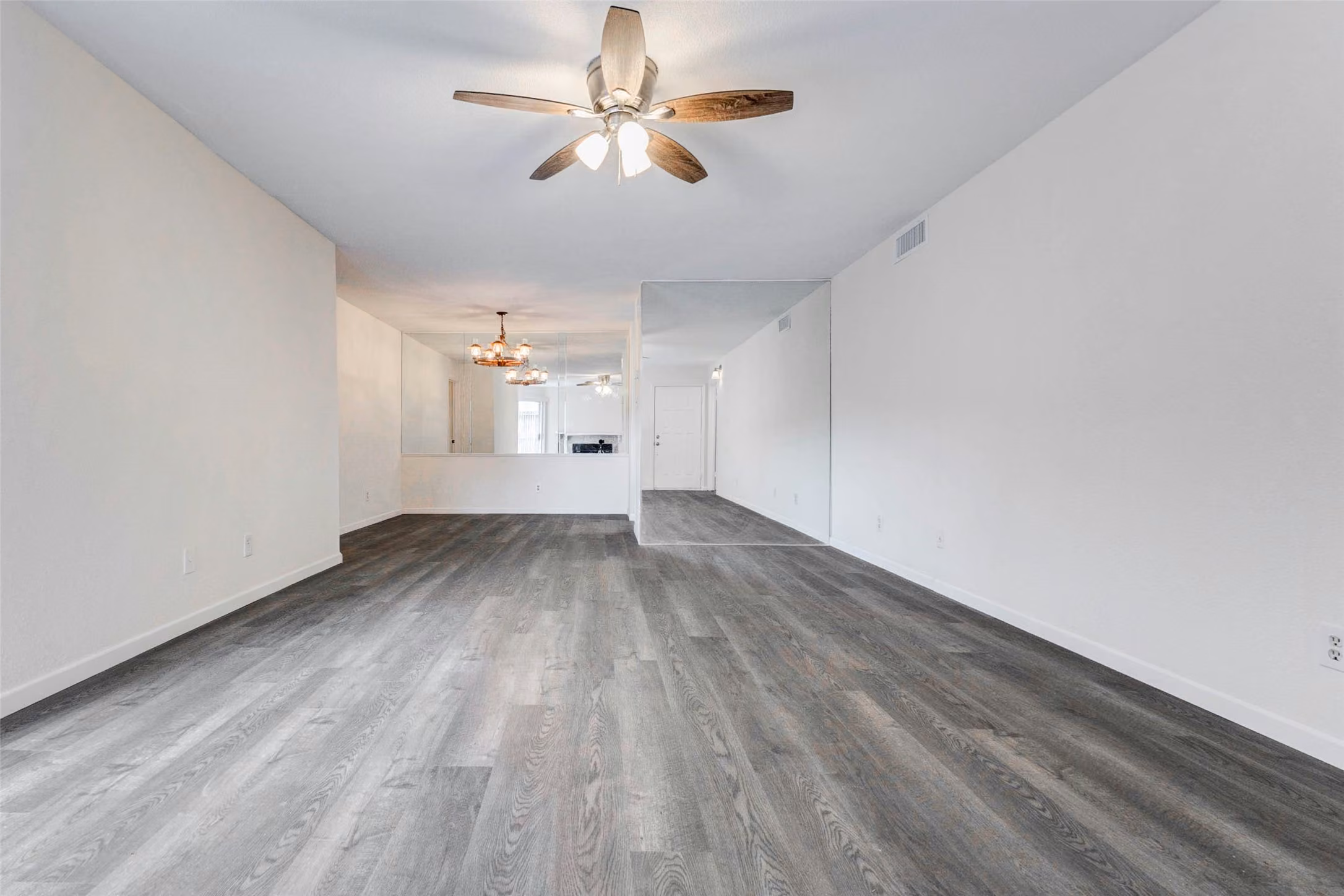 Photo 4 of 9700 Leawood Boulevard 201, Houston, TX