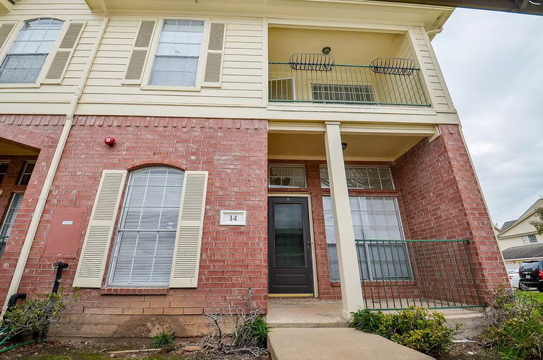 Photo 3 of 2710 Grants Lake Boulevard I-4, Sugar Land, TX