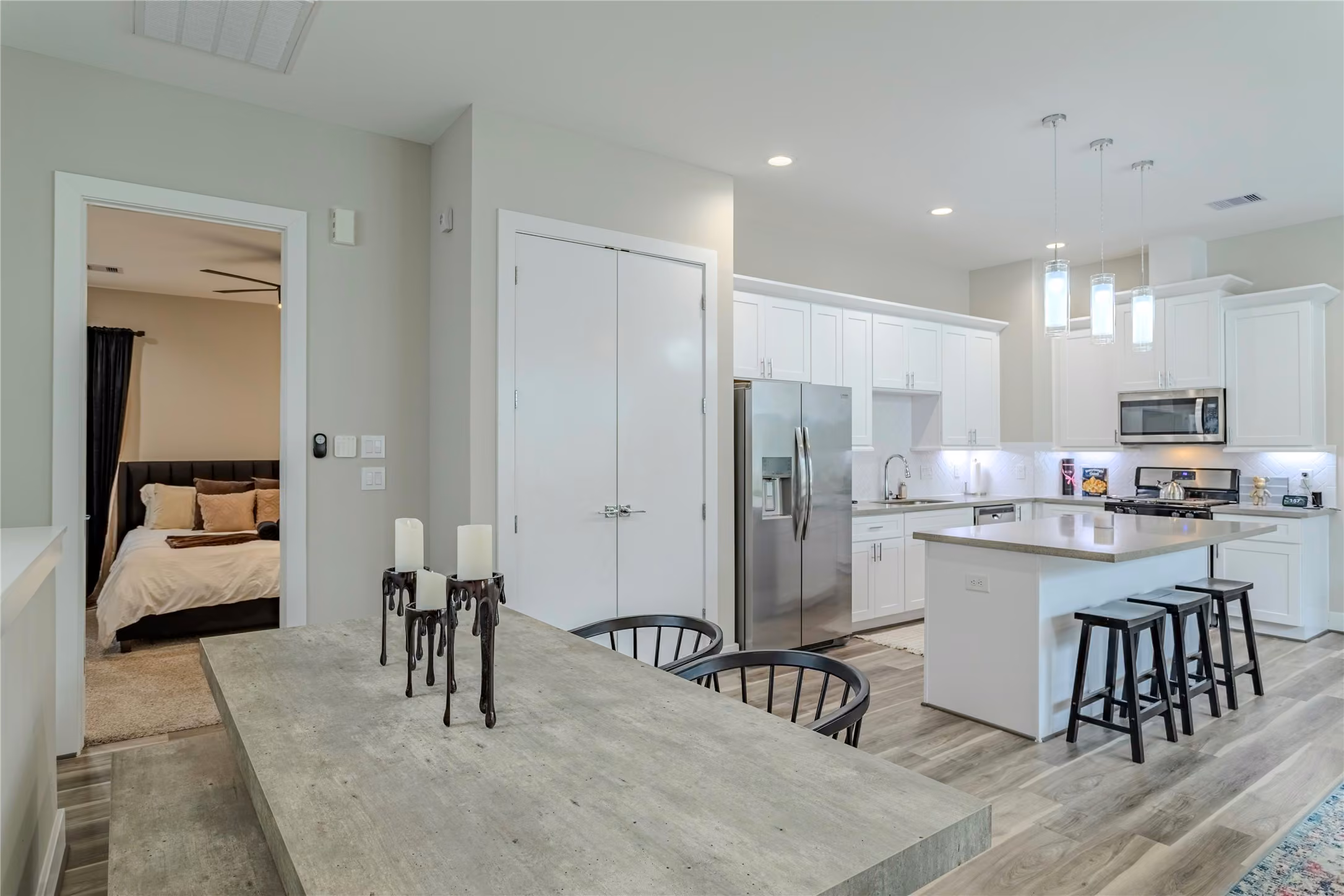 Photo 5 of 240 Julia Street D, Houston, TX
