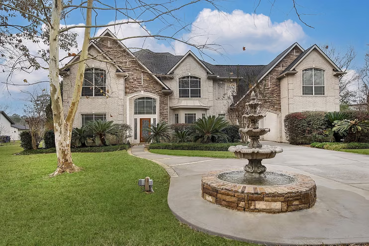 Photo 5 of 11827 Water Oak Drive, Magnolia, TX
