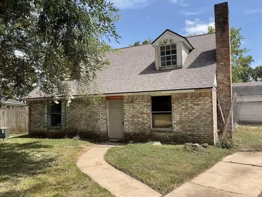 Photo of 4922 Dollar Reef Drive, Bacliff, TX
