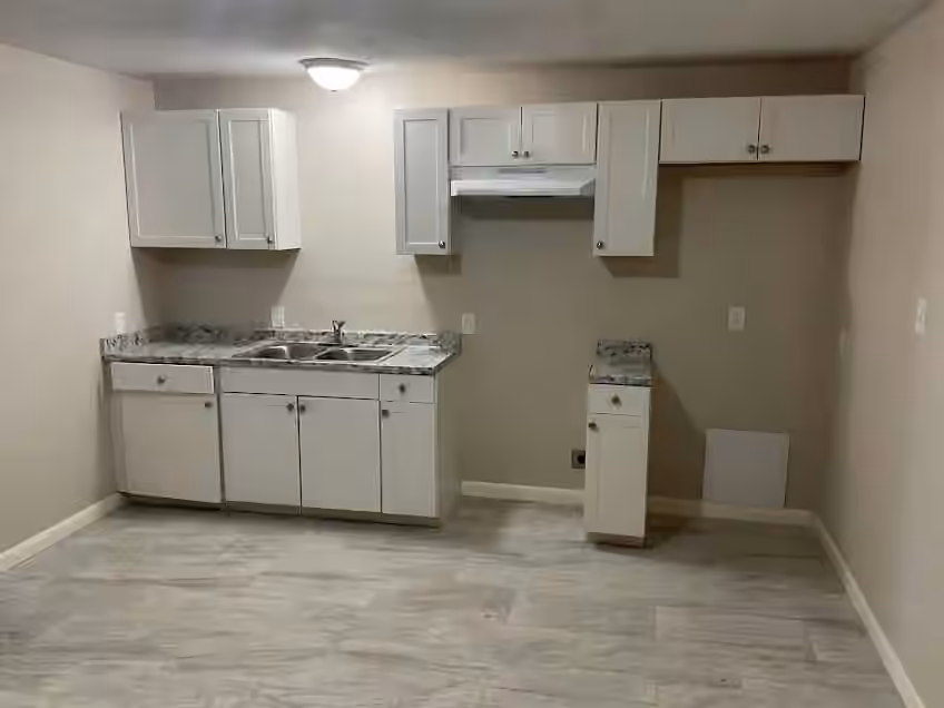 Photo 5 of 4922 Dollar Reef Drive, Bacliff, TX