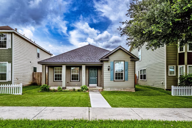 Photo of 10880 S LAKE MIST LN, Willis, TX