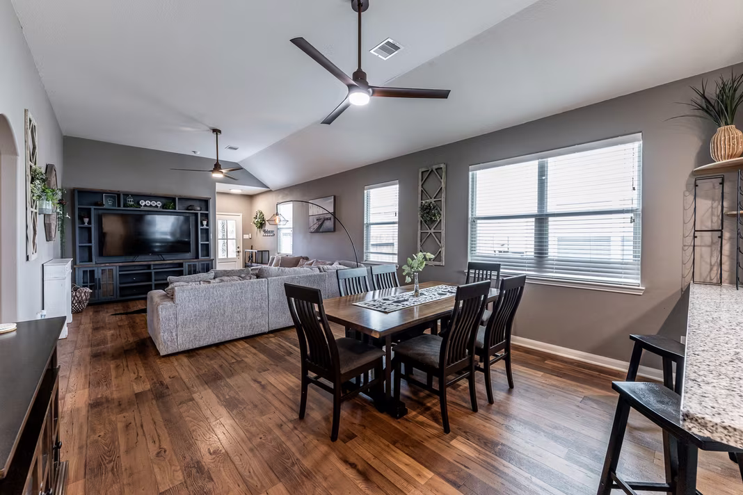 Photo 5 of 10880 S LAKE MIST LN, Willis, TX