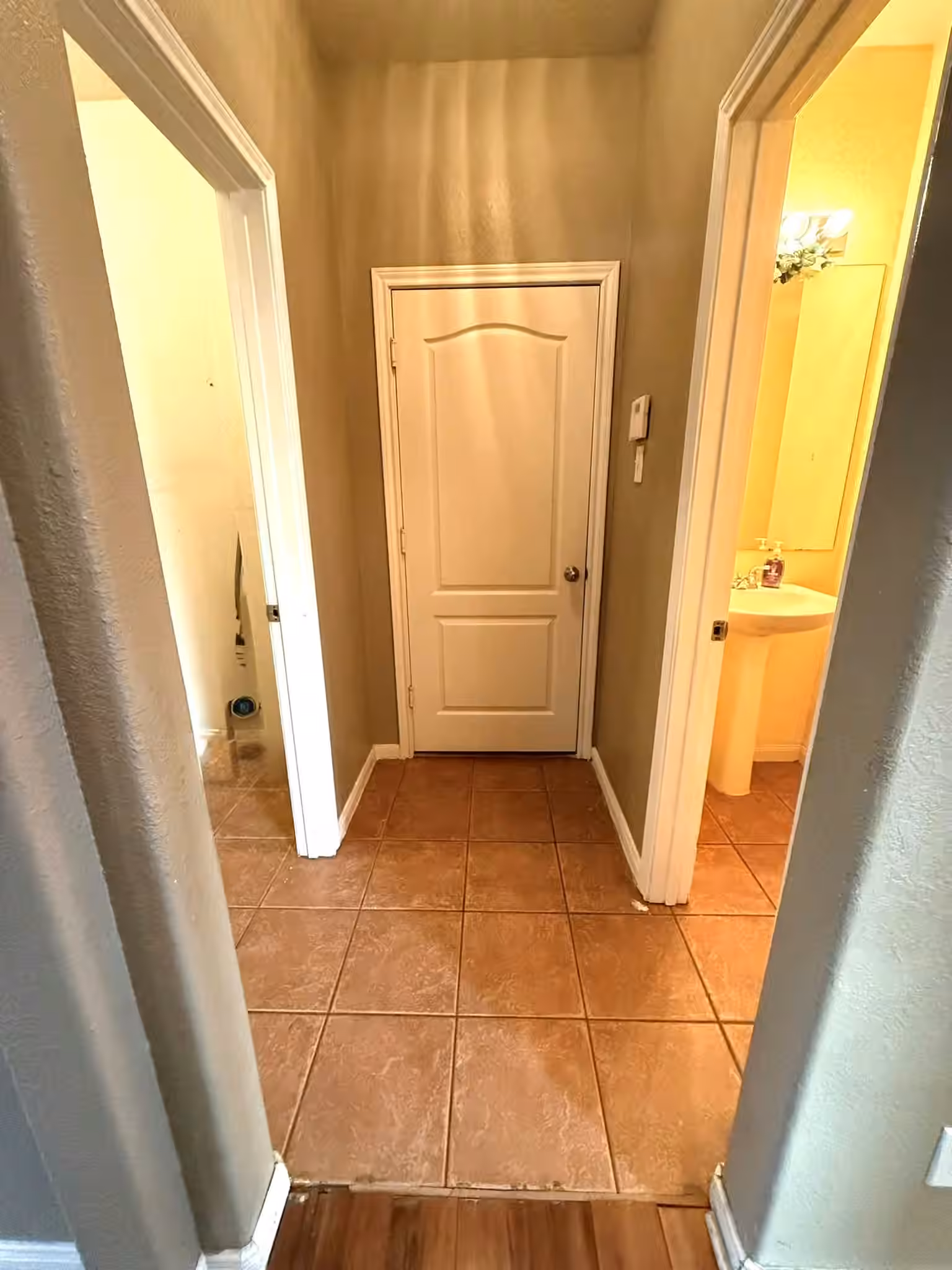 Photo 7 of 9429 Lambright Road, Houston, TX
