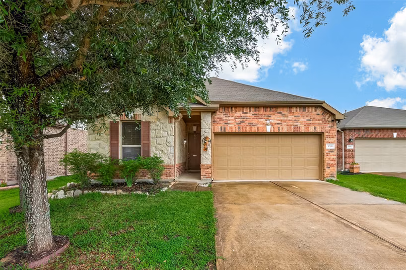 Photo 3 of 3610 Russett Glen Lane, Katy, TX