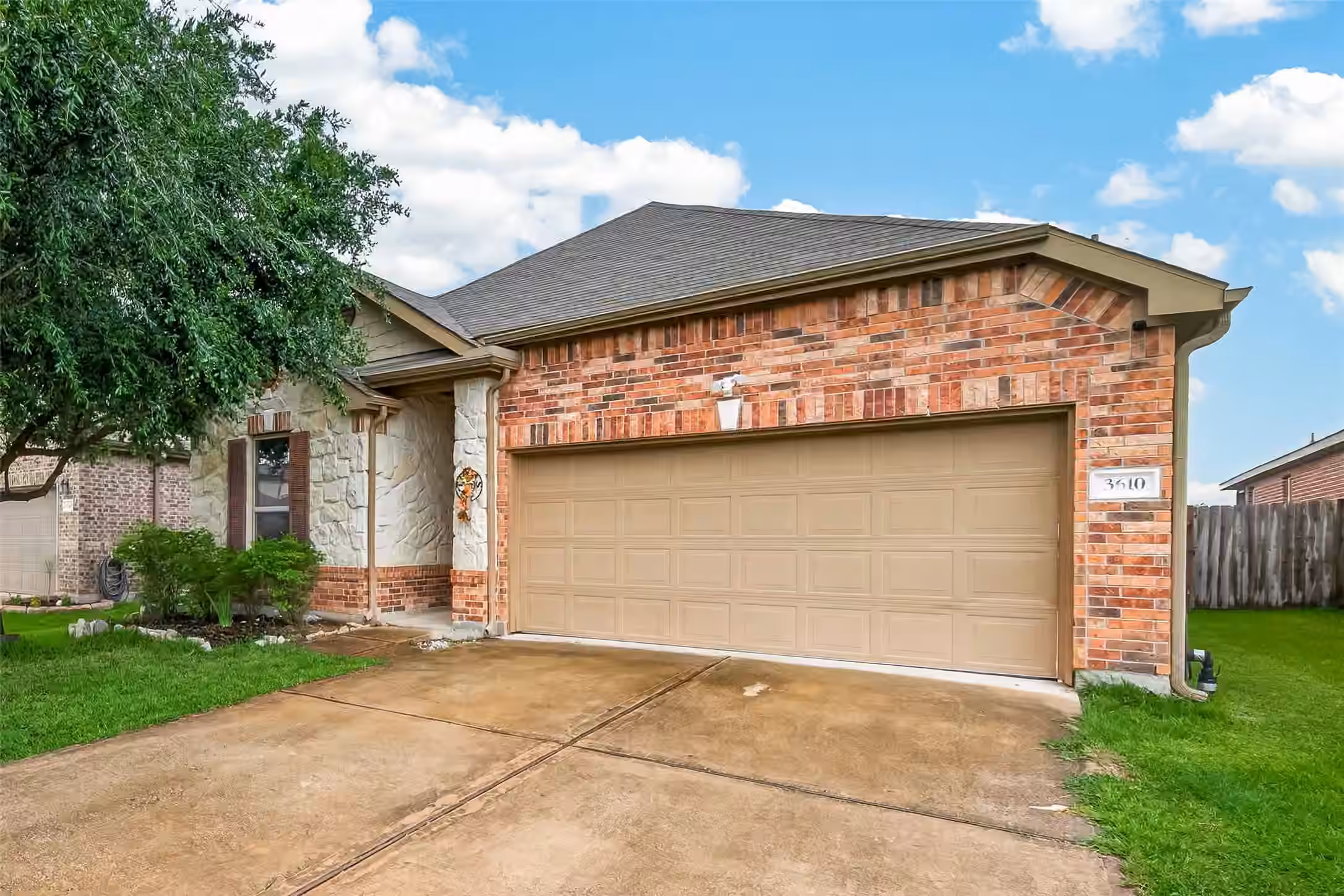 Photo 4 of 3610 Russett Glen Lane, Katy, TX