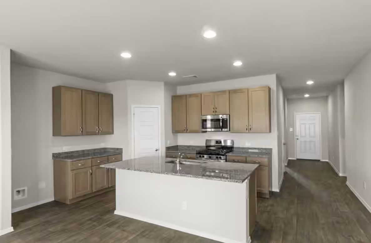 Photo 6 of 4618 Coral Bean Street, Pinehurst, TX