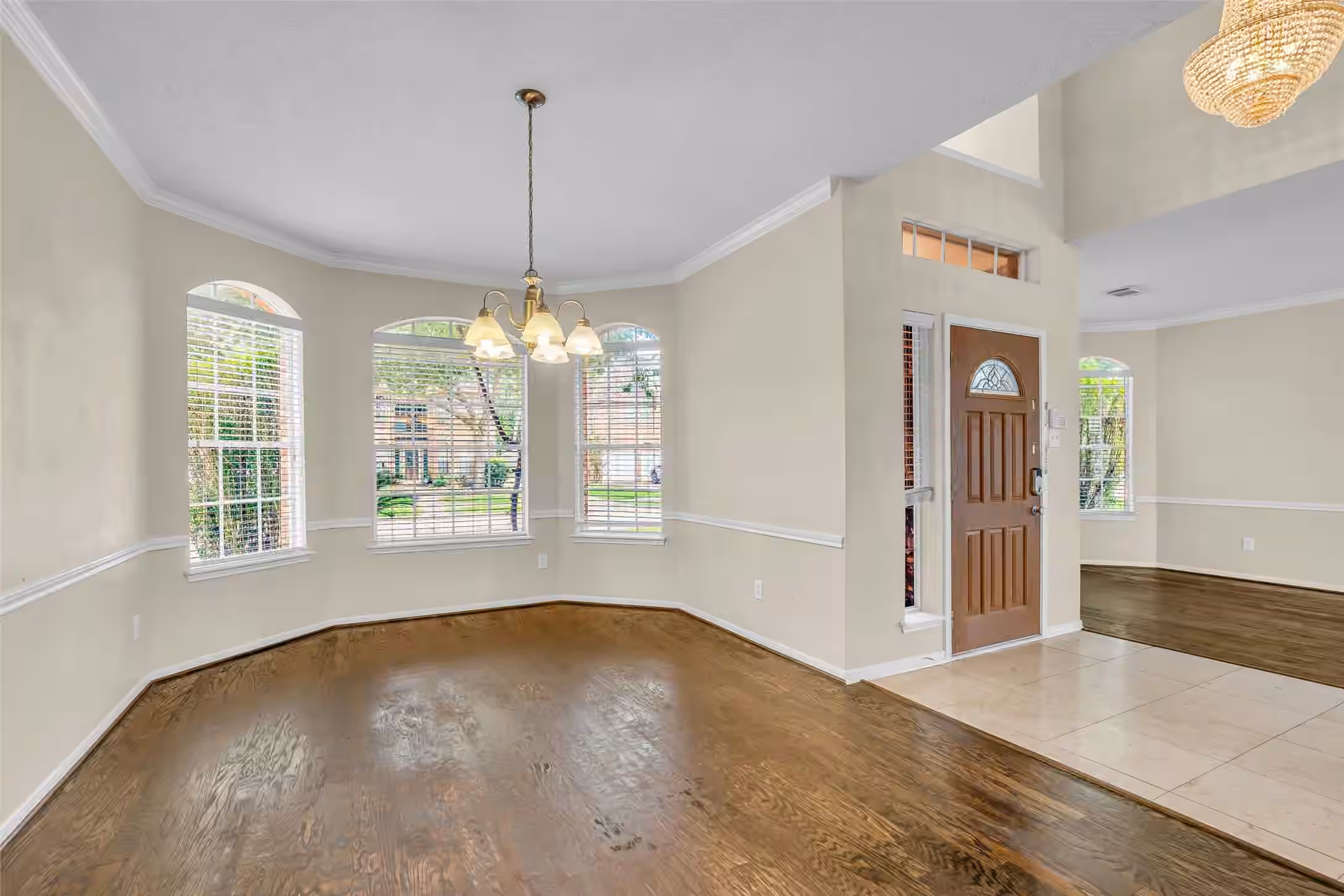 Photo 4 of 12018 Natural Bridges Lane, Sugar Land, TX