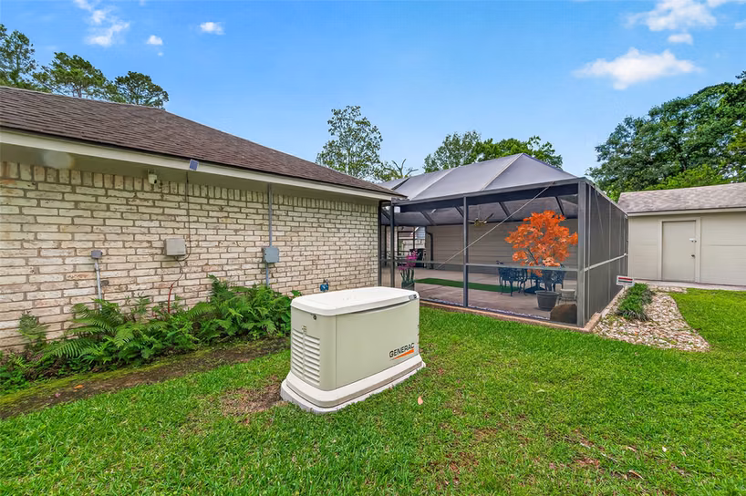 Photo 3 of 737 Holly Springs Drive, Conroe, TX