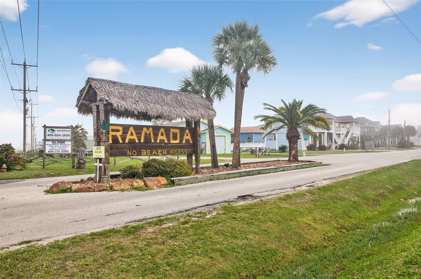 Photo of 994 Nassau Drive, Crystal Beach, TX 77650