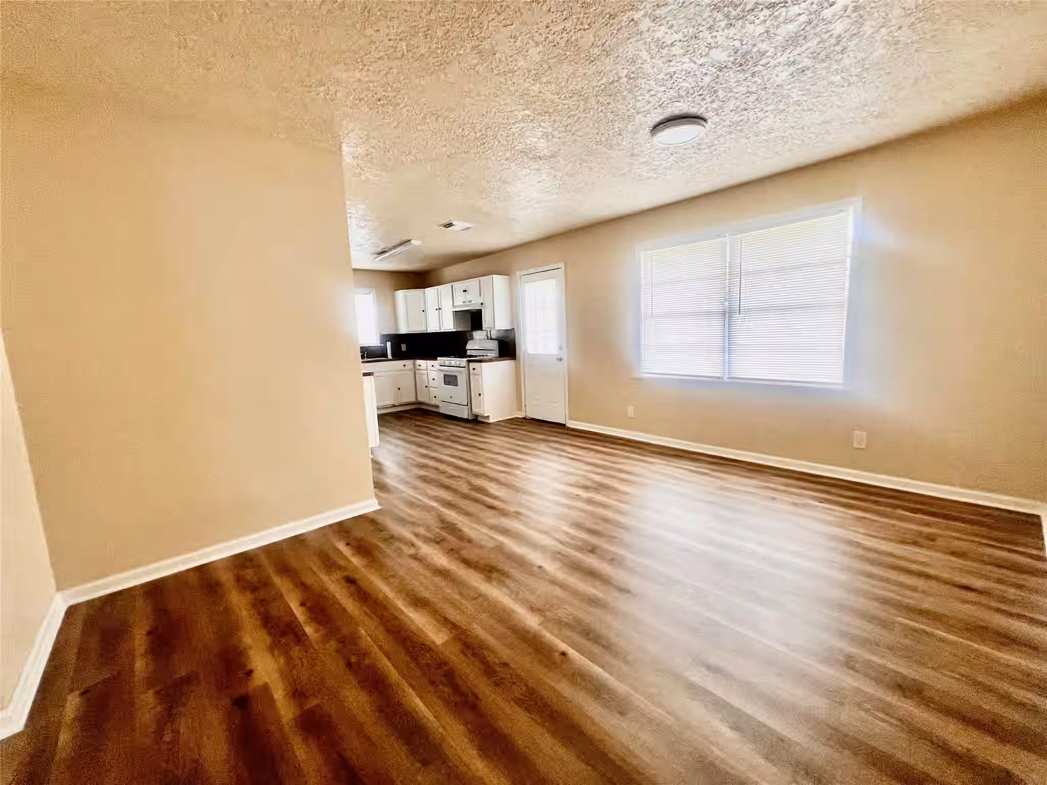 Photo 7 of 631 Roper Street, Houston, TX