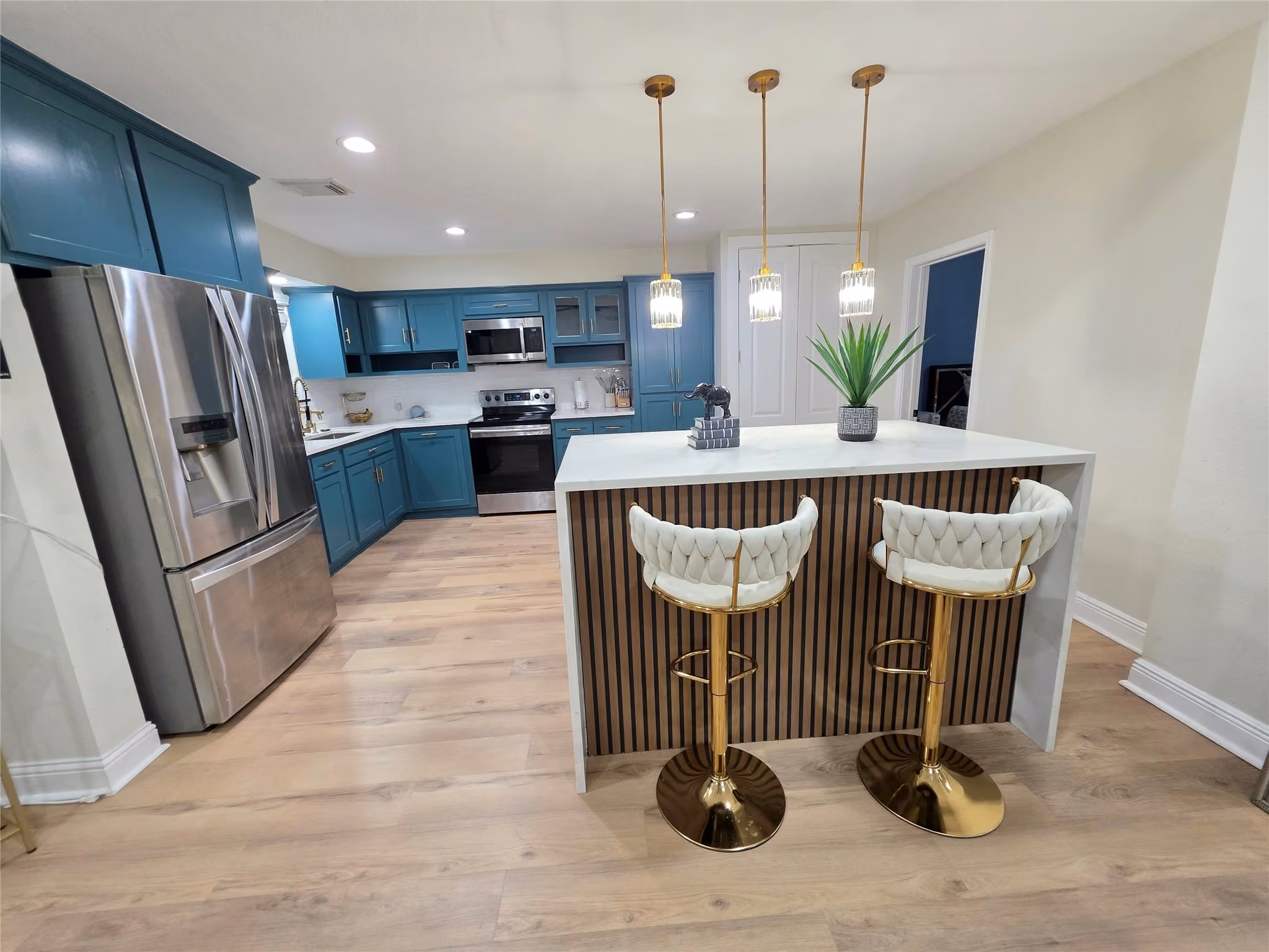 Photo 5 of 5505 Melanite Avenue, Houston, TX
