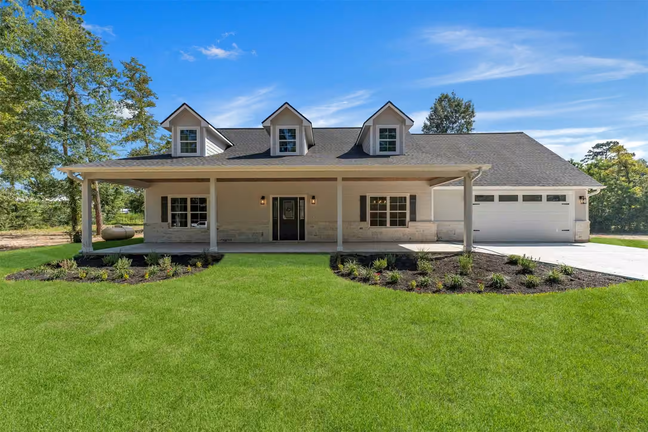 Photo 2 of 1087 Jones Road, New Waverly, TX