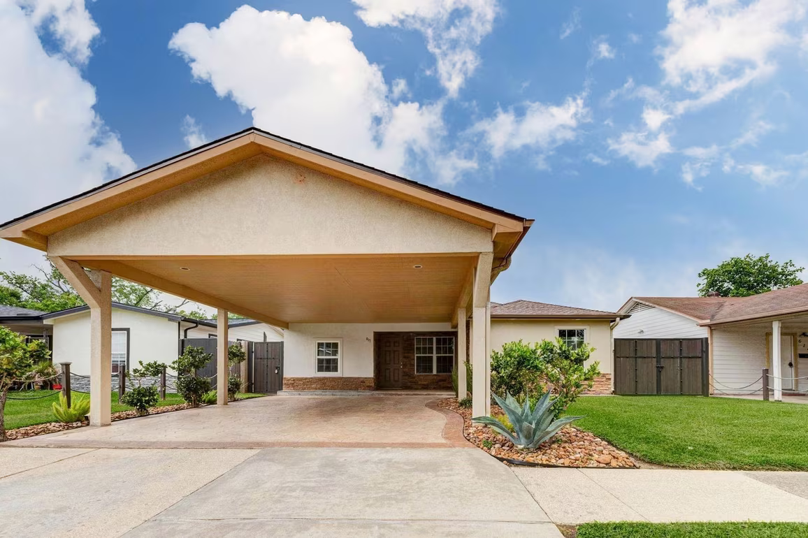 Photo 2 of 617 Burke Road, Pasadena, TX