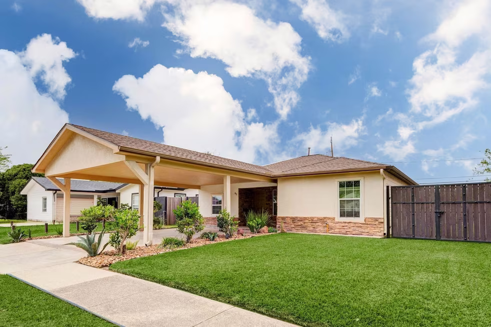 Photo 3 of 617 Burke Road, Pasadena, TX