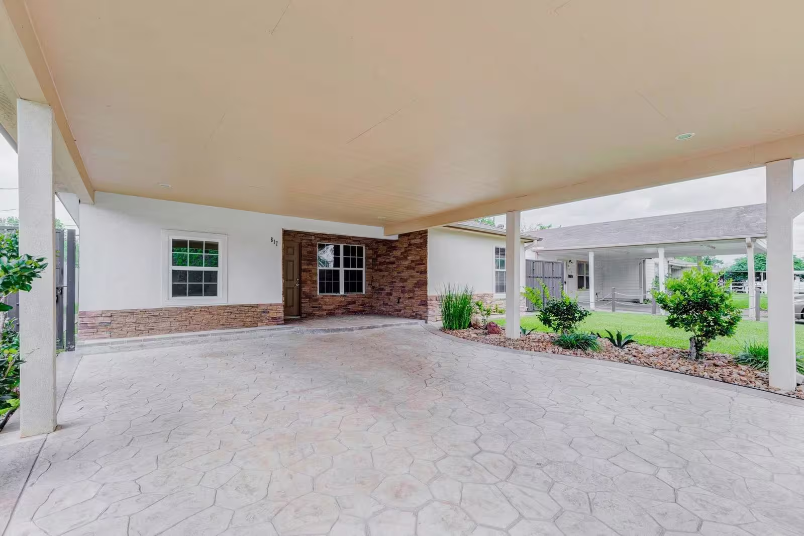Photo 4 of 617 Burke Road, Pasadena, TX