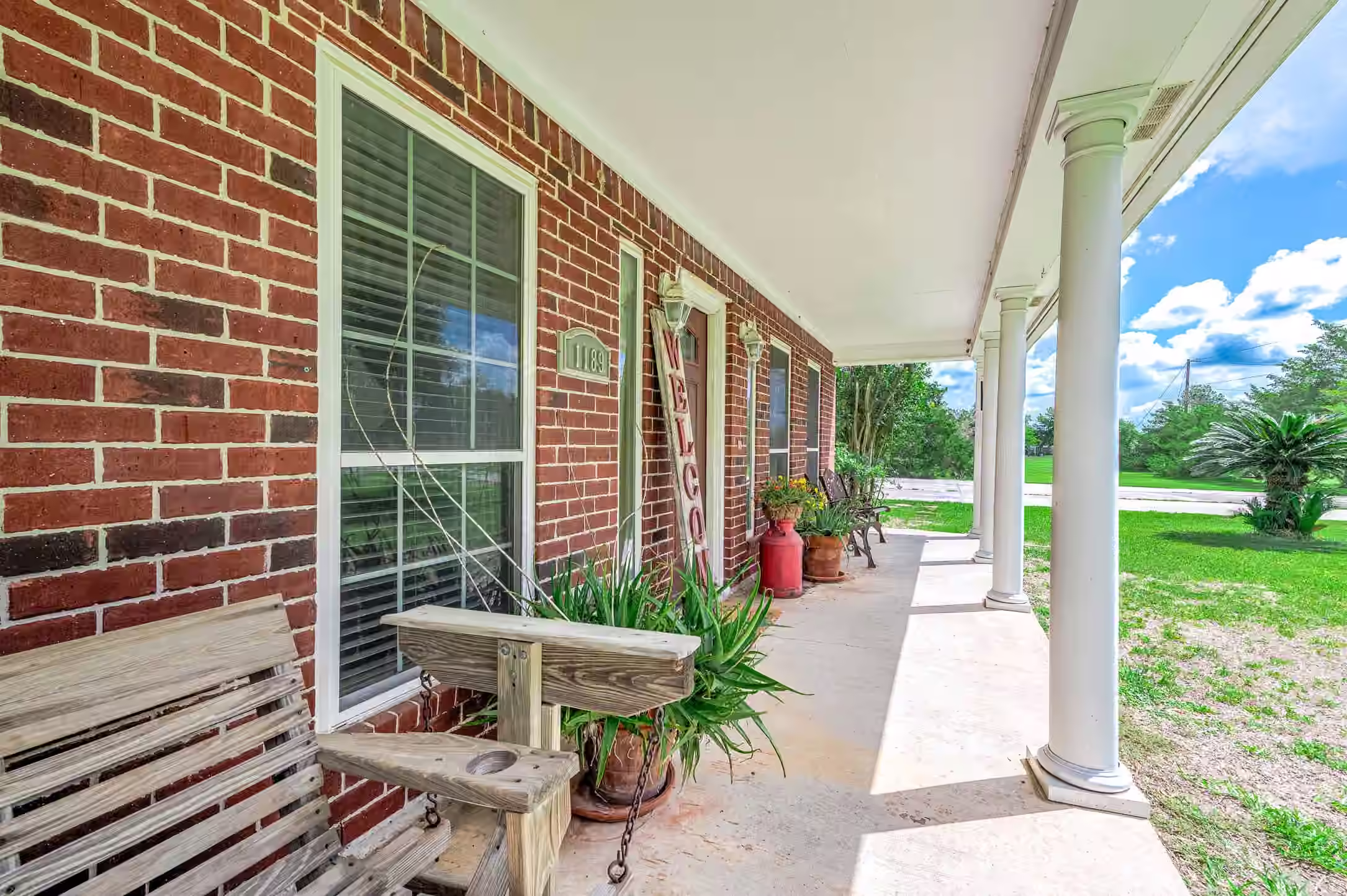 Photo 6 of 1189 County Road 634, Alvin, TX