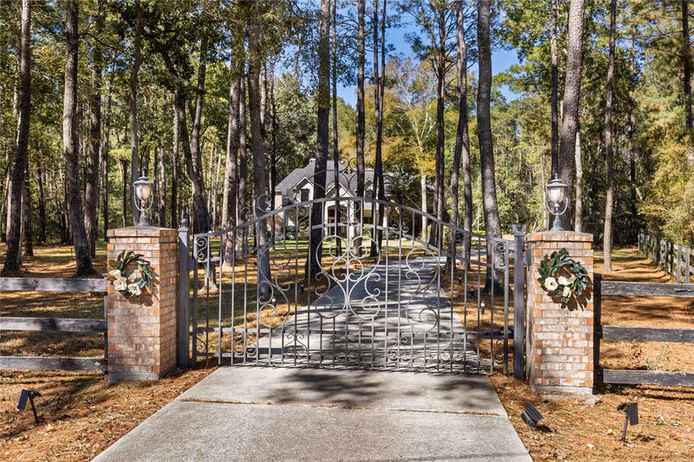 Photo 6 of 13322 Stonecrest Lane, Conroe, TX