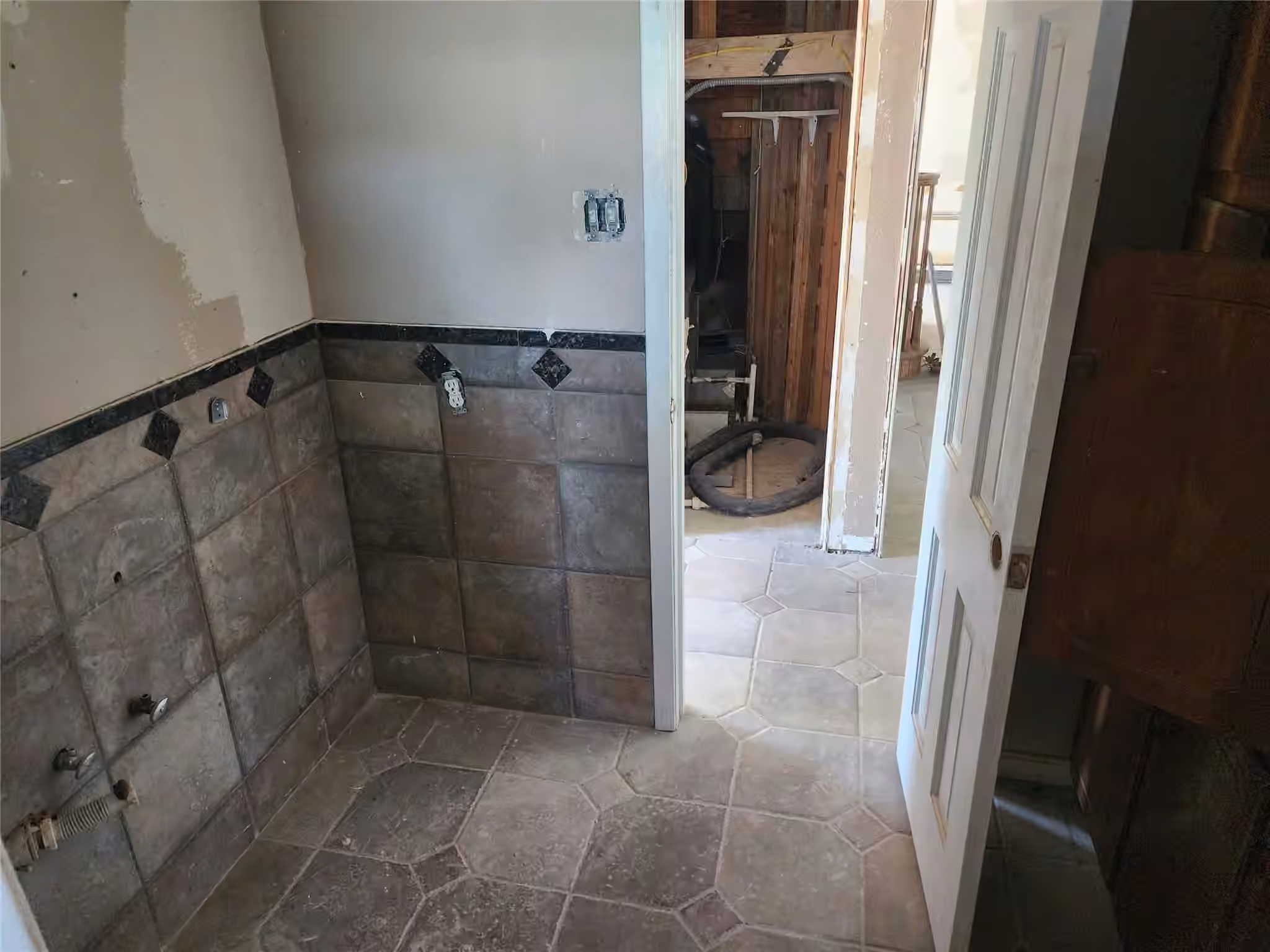 Photo 6 of 1118 County Road 47, Angleton, TX
