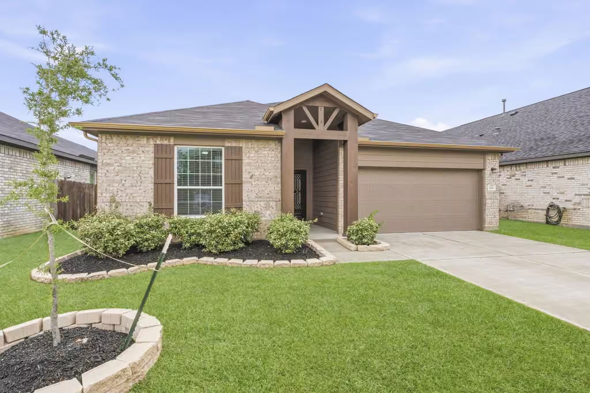 Photo 4 of 814 White Pine Haven Lane, Crosby, TX
