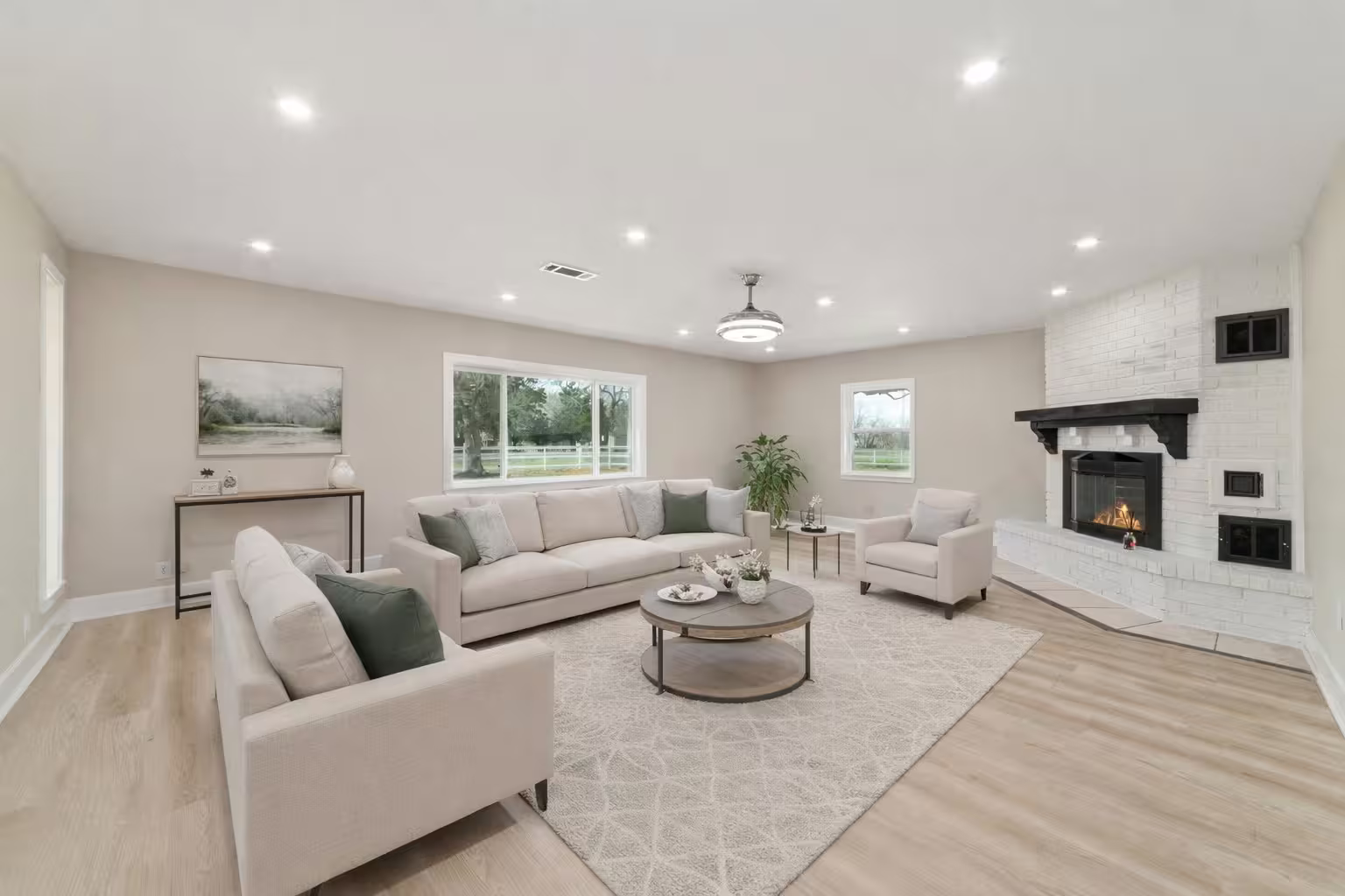 Photo 2 of 13431 Vrlla Road, Guy, TX