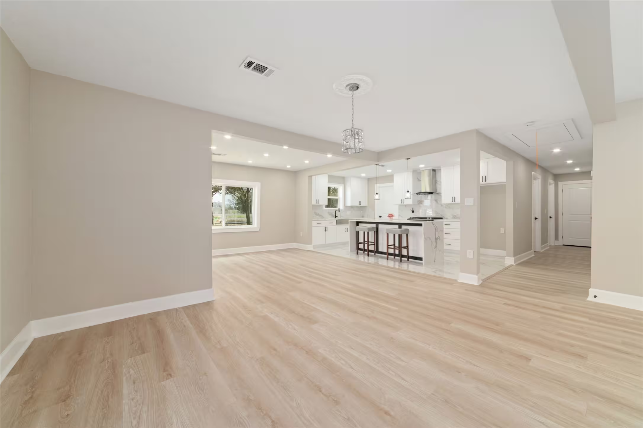 Photo 5 of 13431 Vrlla Road, Guy, TX