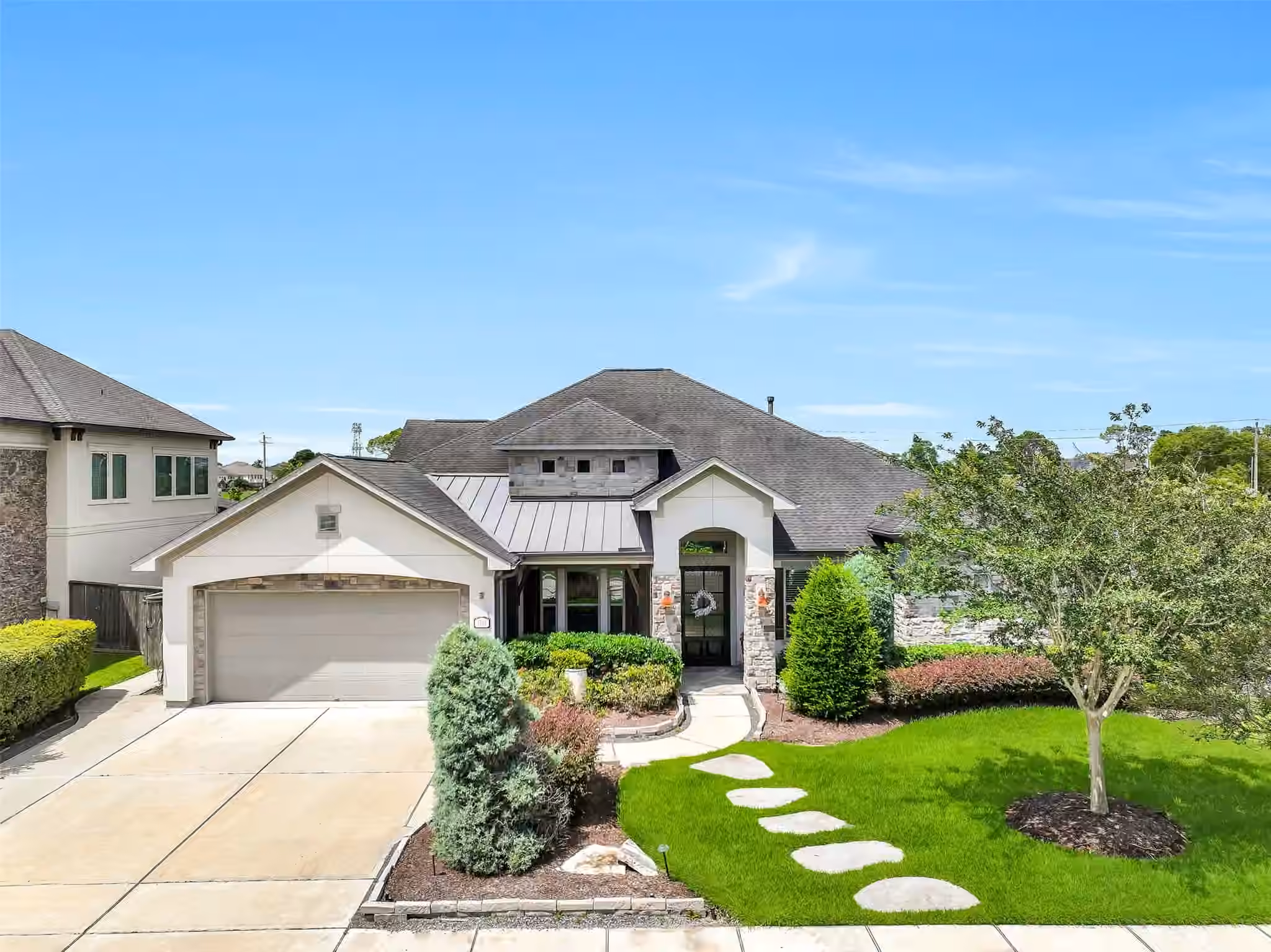 Photo of 1821 Avery Lane, Friendswood, TX 77546