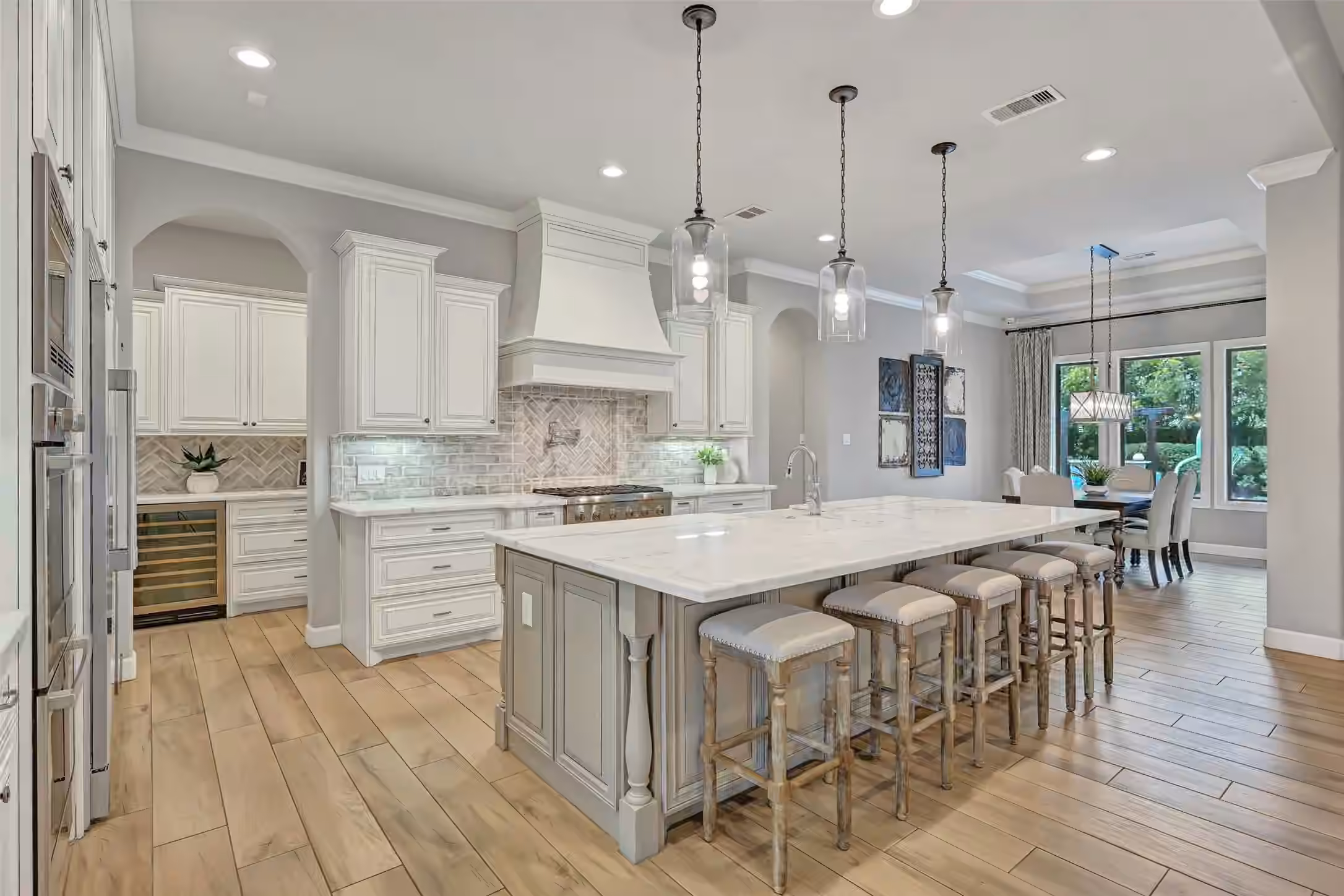 Photo 2 of 1821 Avery Lane, Friendswood, TX