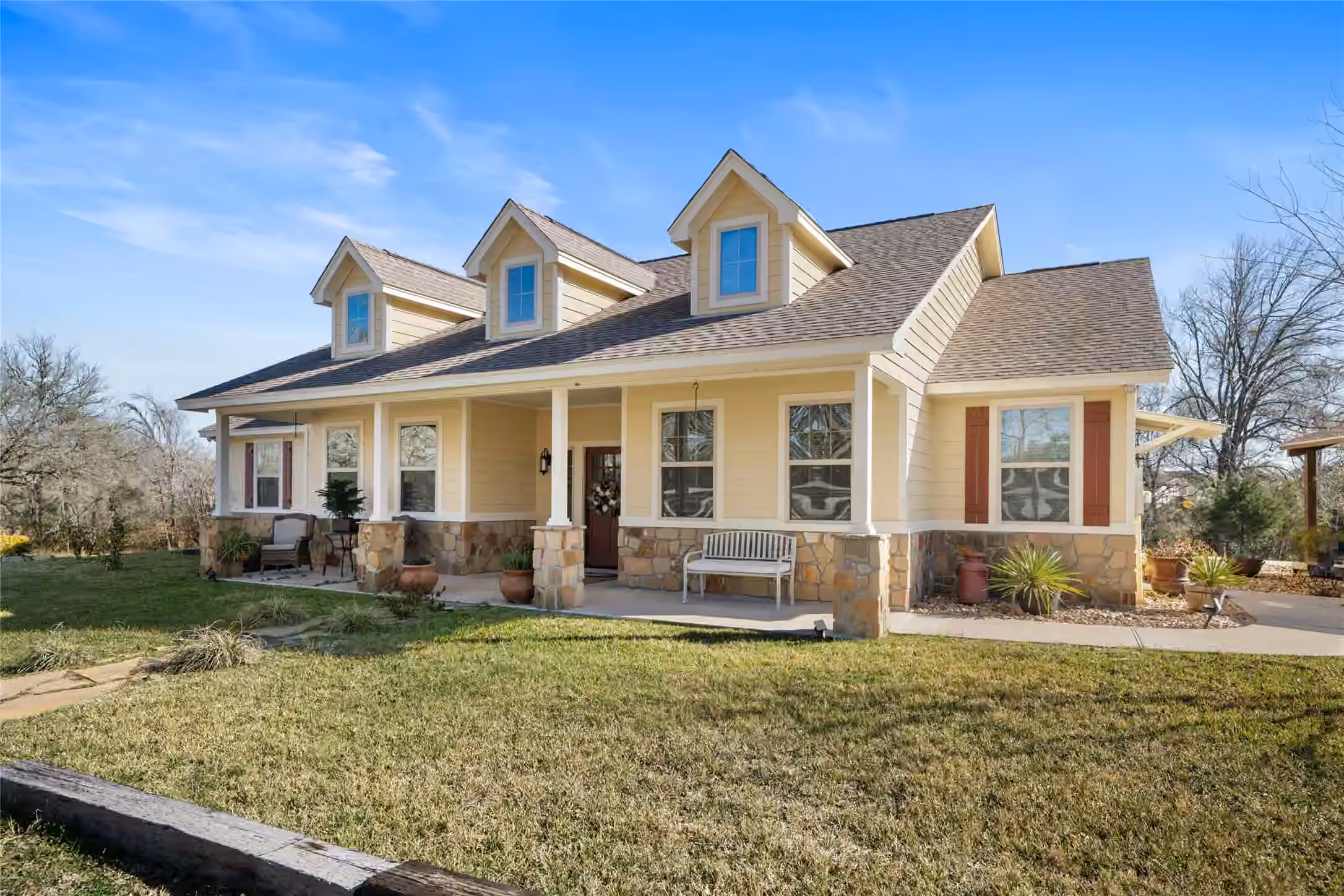 Photo 3 of 9467 Loop Road, Bellville, TX