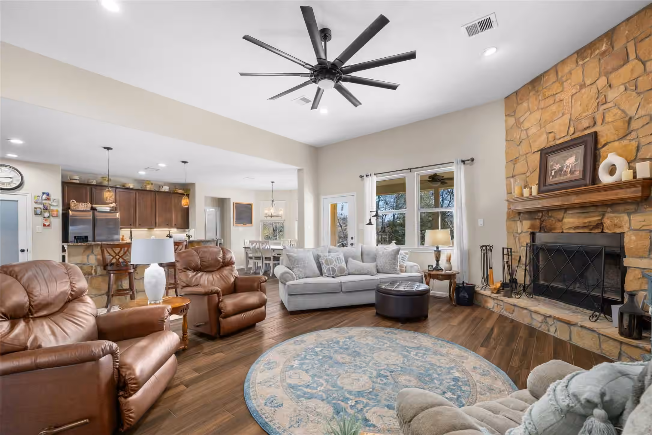 Photo 6 of 9467 Loop Road, Bellville, TX