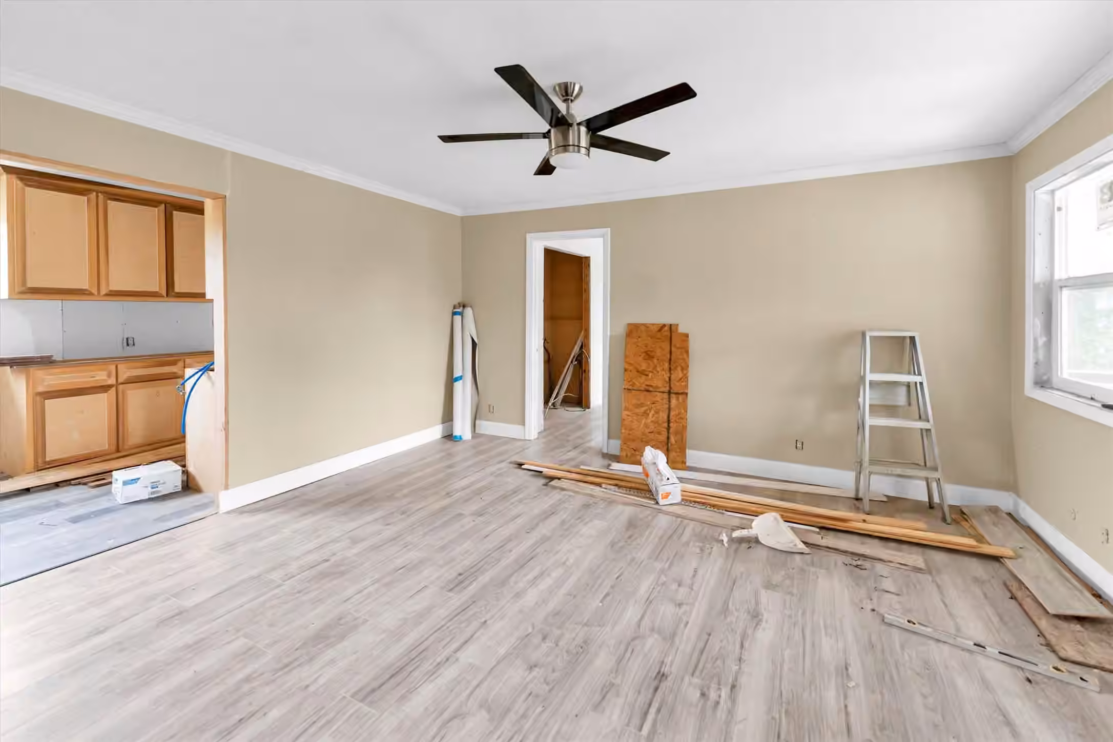 Photo 6 of 909 Ives Creek Road, Bellville, TX